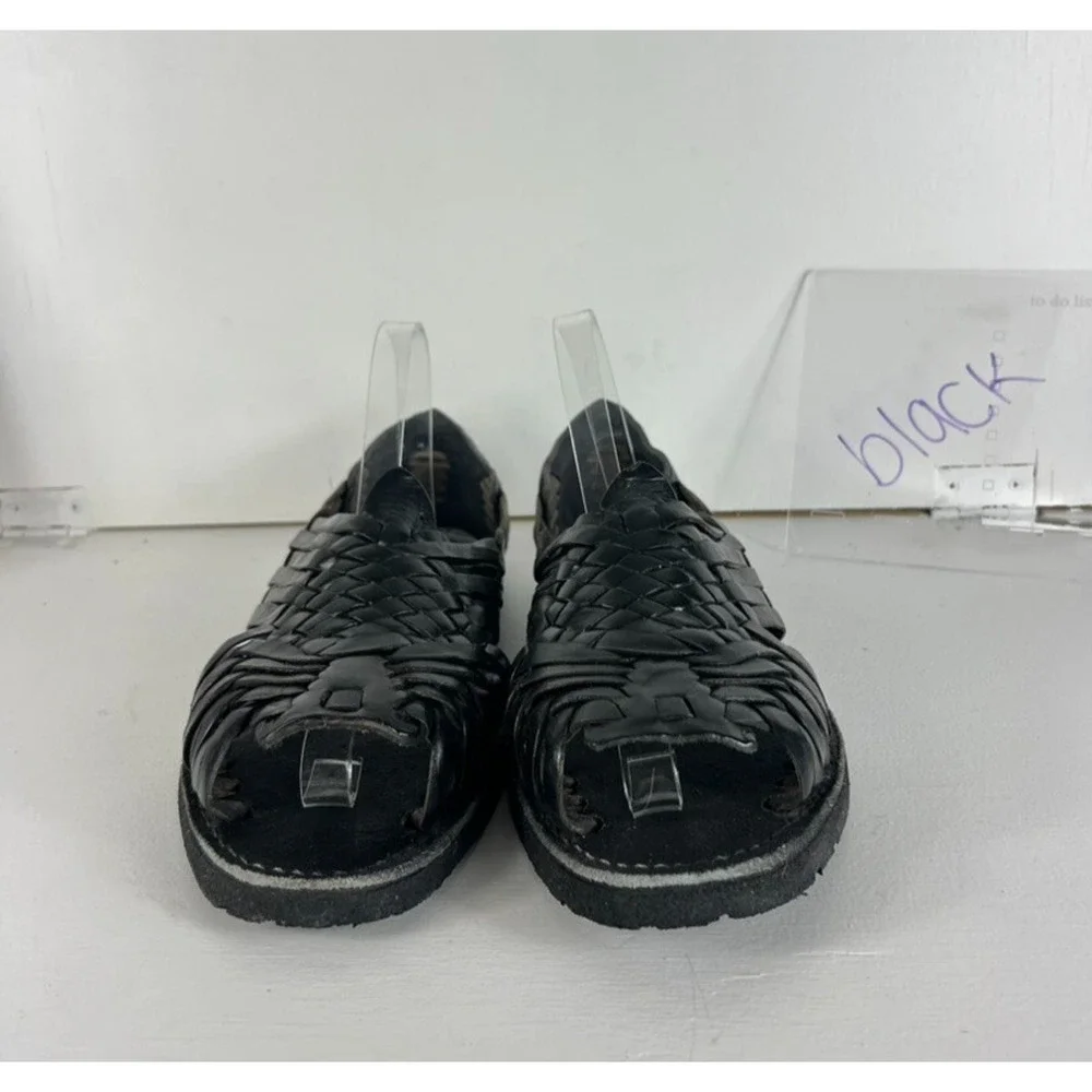 Valencia Imports Sandals Mens 9.5 Black Leather Tire Sole Casual Traditional